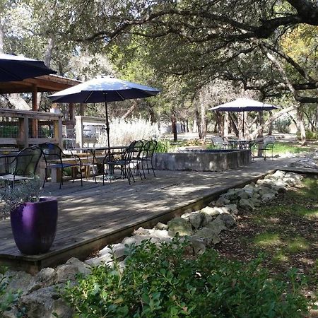 Wimberley Inn & Bar Экстерьер фото