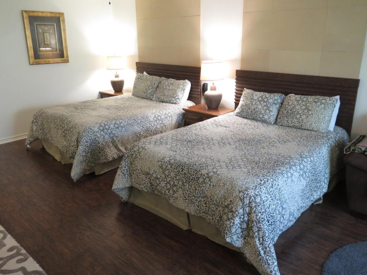 Wimberley Inn & Bar Экстерьер фото