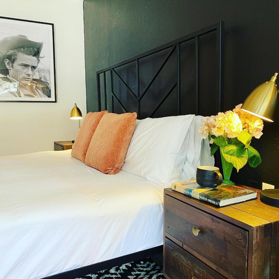 Wimberley Inn & Bar Экстерьер фото