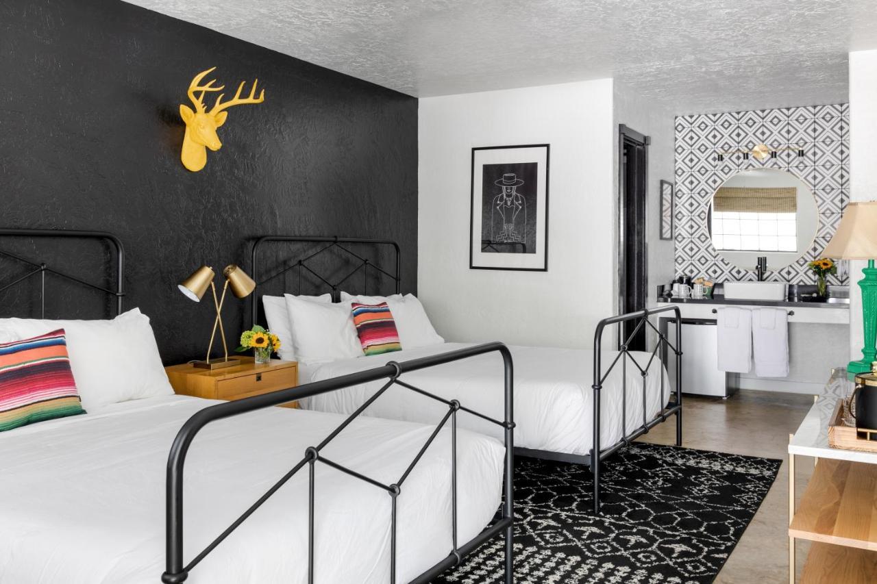 Wimberley Inn & Bar Экстерьер фото