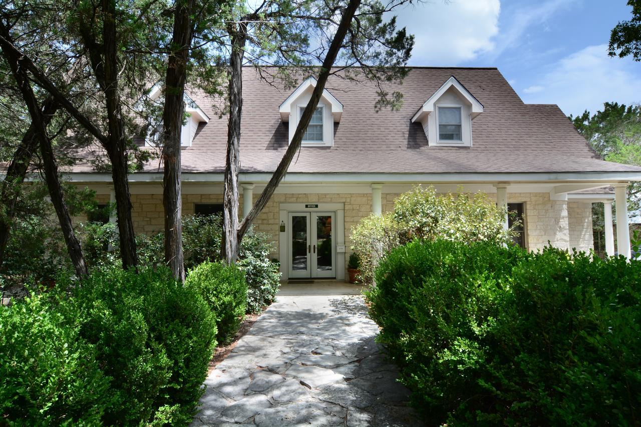 Wimberley Inn & Bar Экстерьер фото